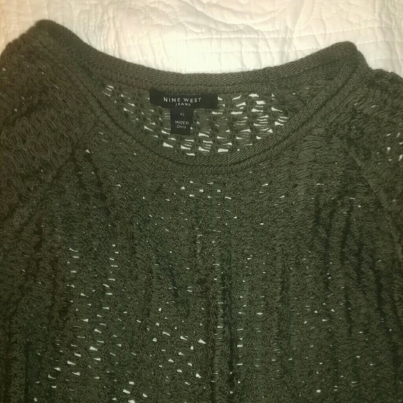 Green Nine west crocheted sweater - Picture 2 of 4